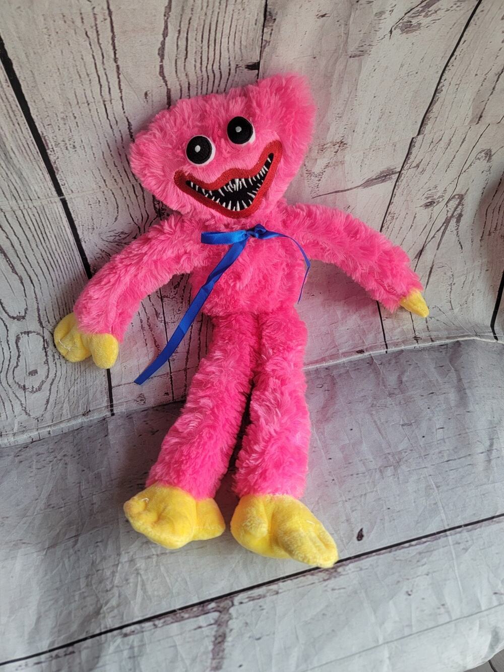 Poppy Playtime Kissy Missy 16.5" Pink Scary Collectible Plush Toy Blue Bow